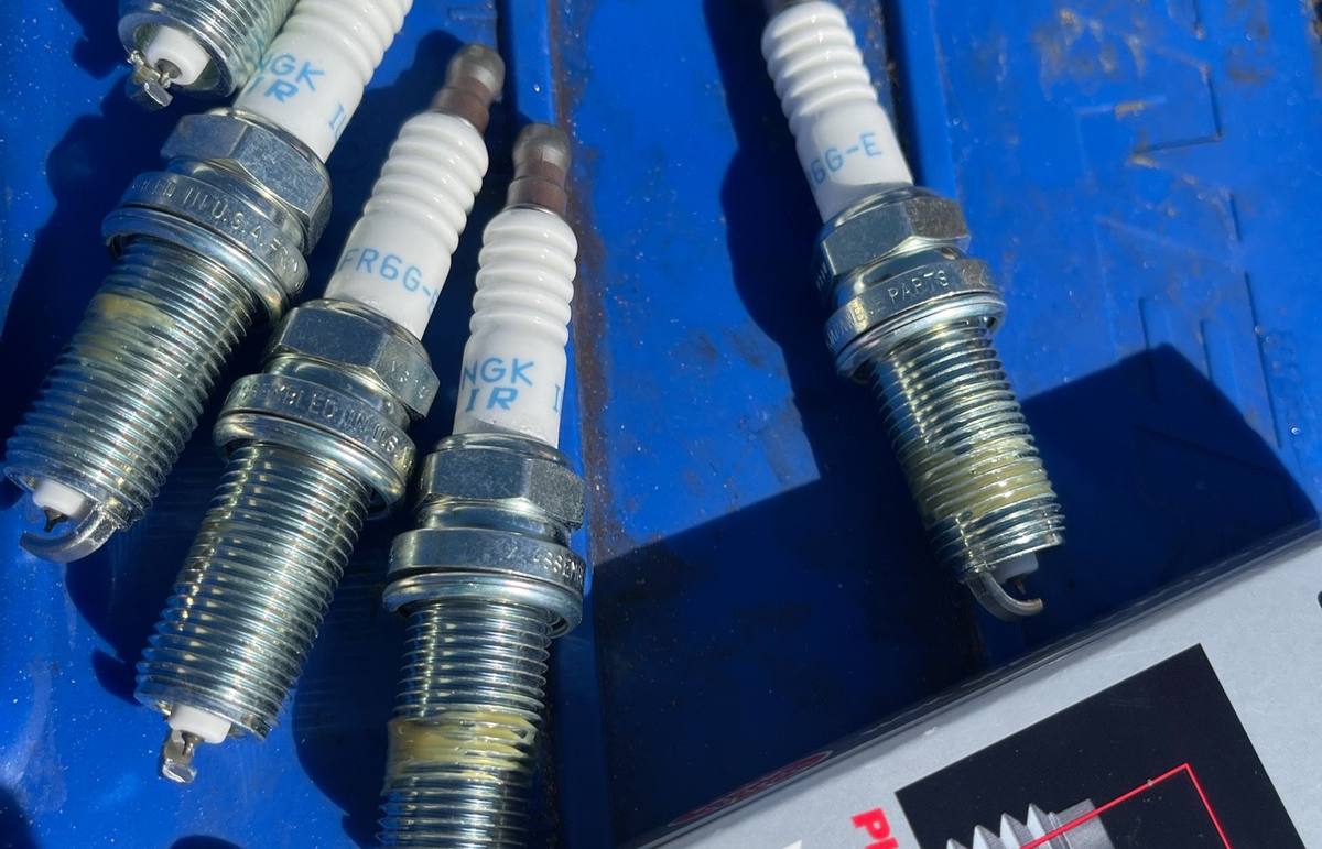 New spark plugs from the service kit